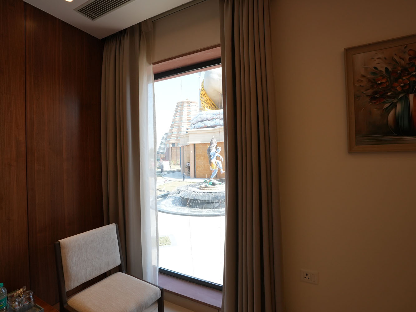 Super Premium Room